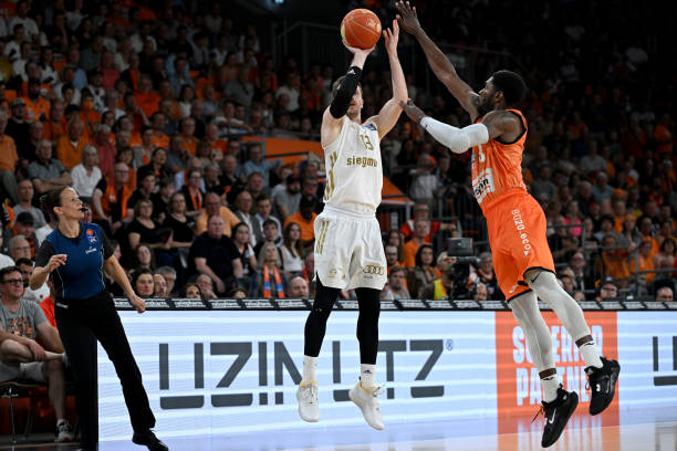 阿莫林在一 阿莫林在一