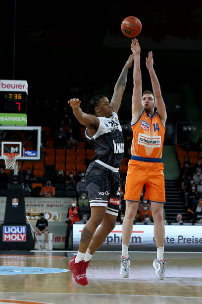 但本场对阵 但本场对阵