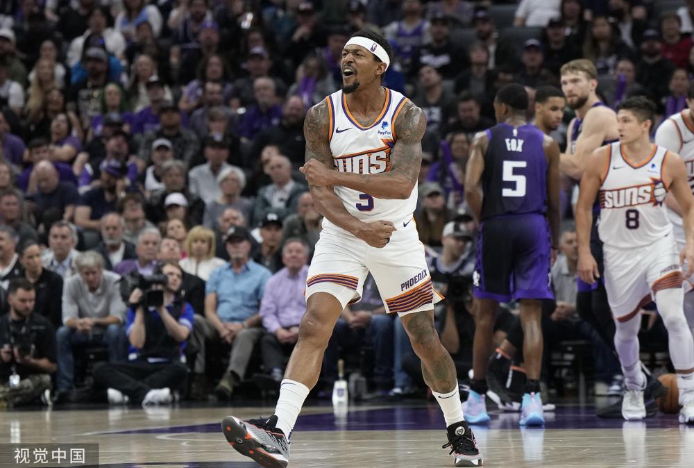 承载着球迷 承载着球迷